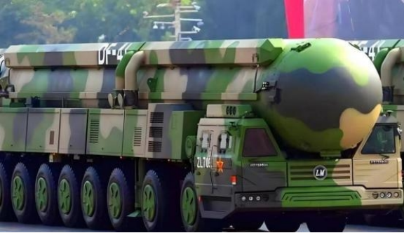 東風(fēng)41能否擊沉航母？解析與探討，東風(fēng)41能否擊沉航母？深度解析與探討